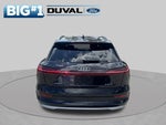 2022 e-tron Thumbnail 7