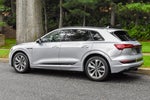 2021 e-tron Thumbnail 3