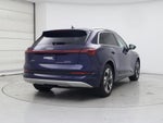 2022 e-tron Thumbnail 8
