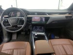 2022 e-tron Thumbnail 9