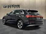 2021 e-tron Thumbnail 5