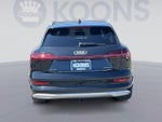 2022 e-tron Thumbnail 7