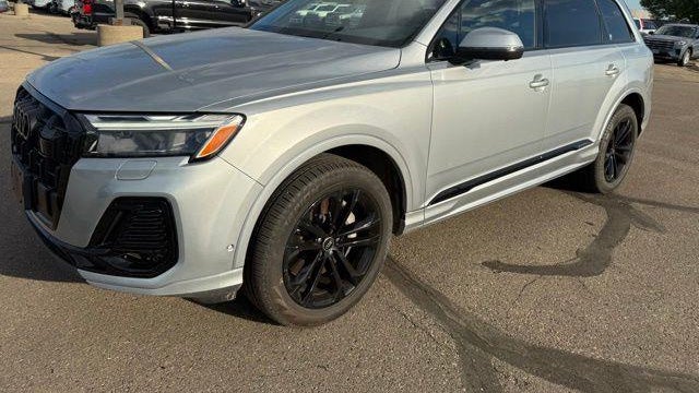 2025 Audi Q7 quattro Premium Plus 45 TFSI