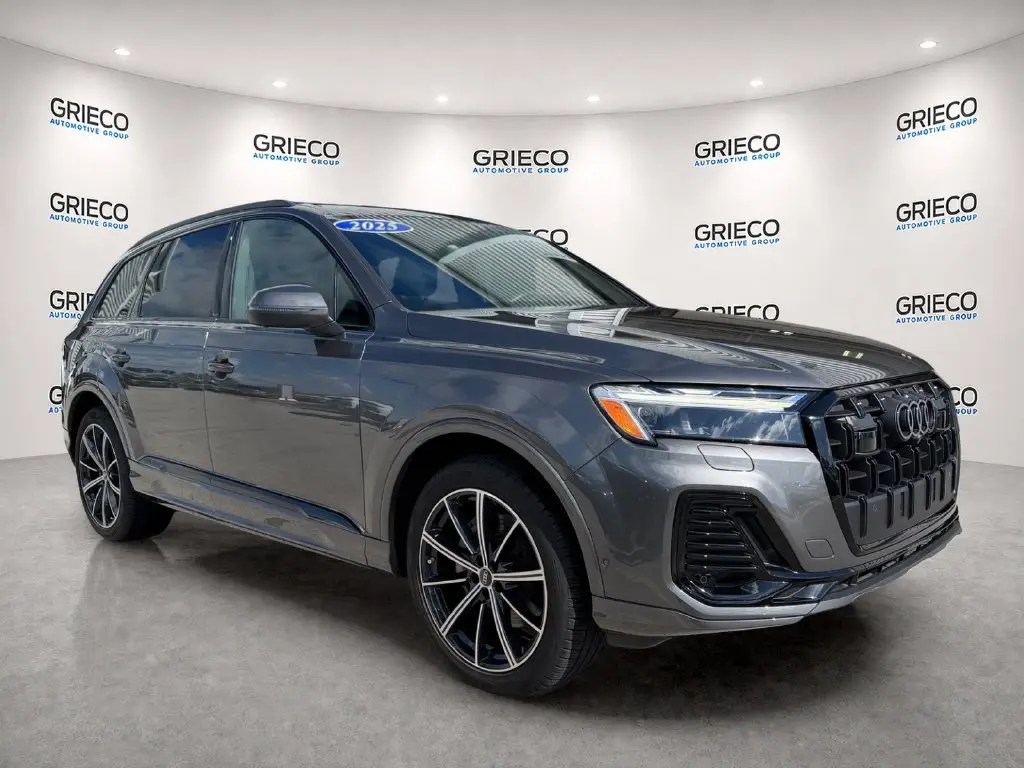 2025 Audi Q7 - $45,217