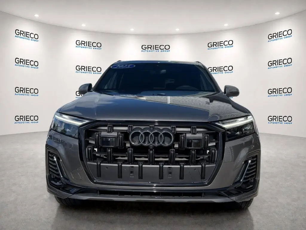 2025 Audi Q7 - $45,217