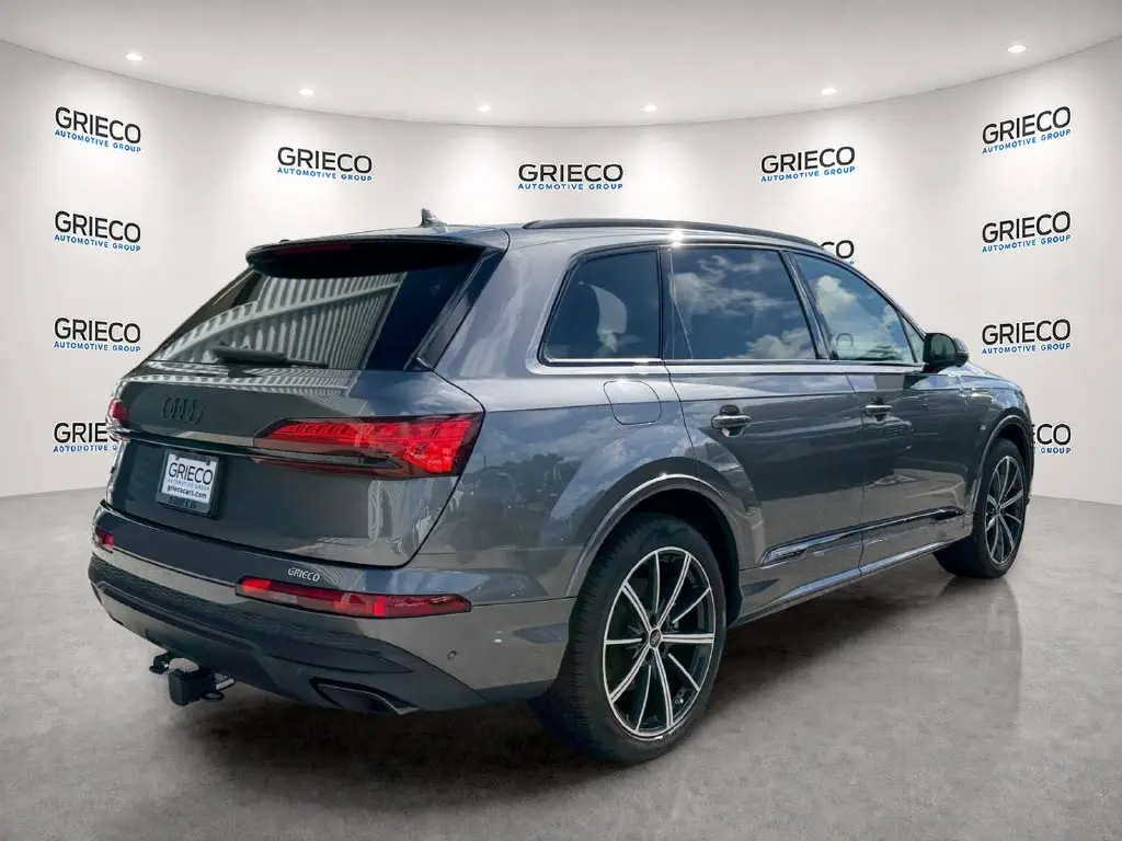 2025 Audi Q7 - $45,217