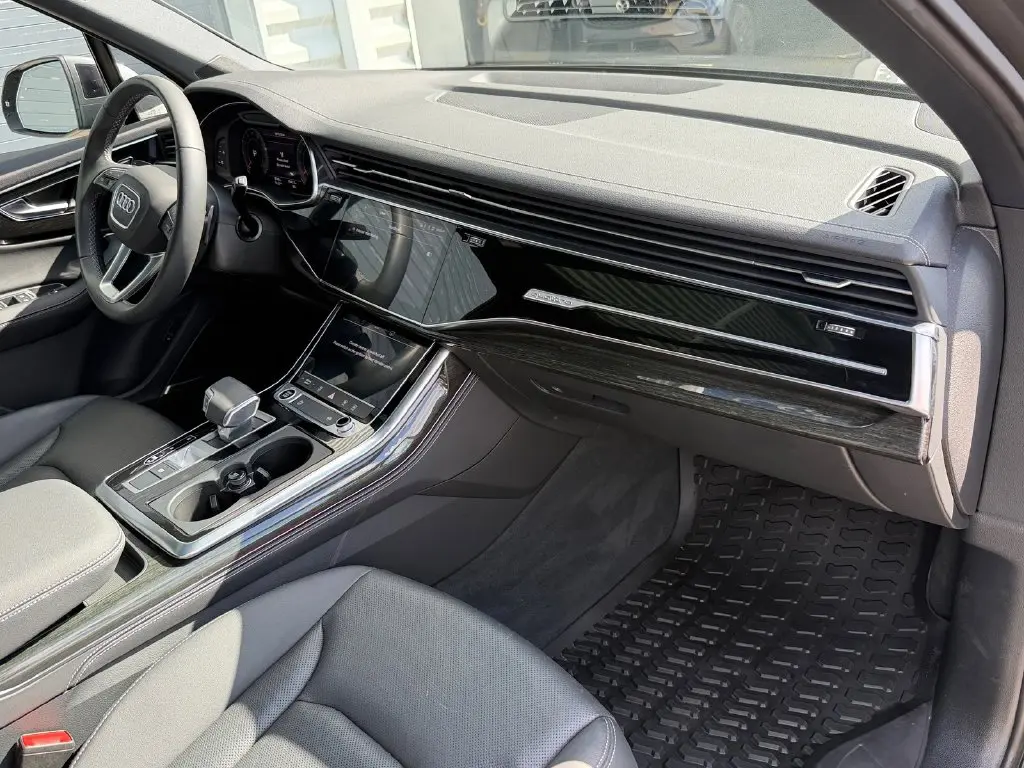 2025 Audi Q7 - $45,217