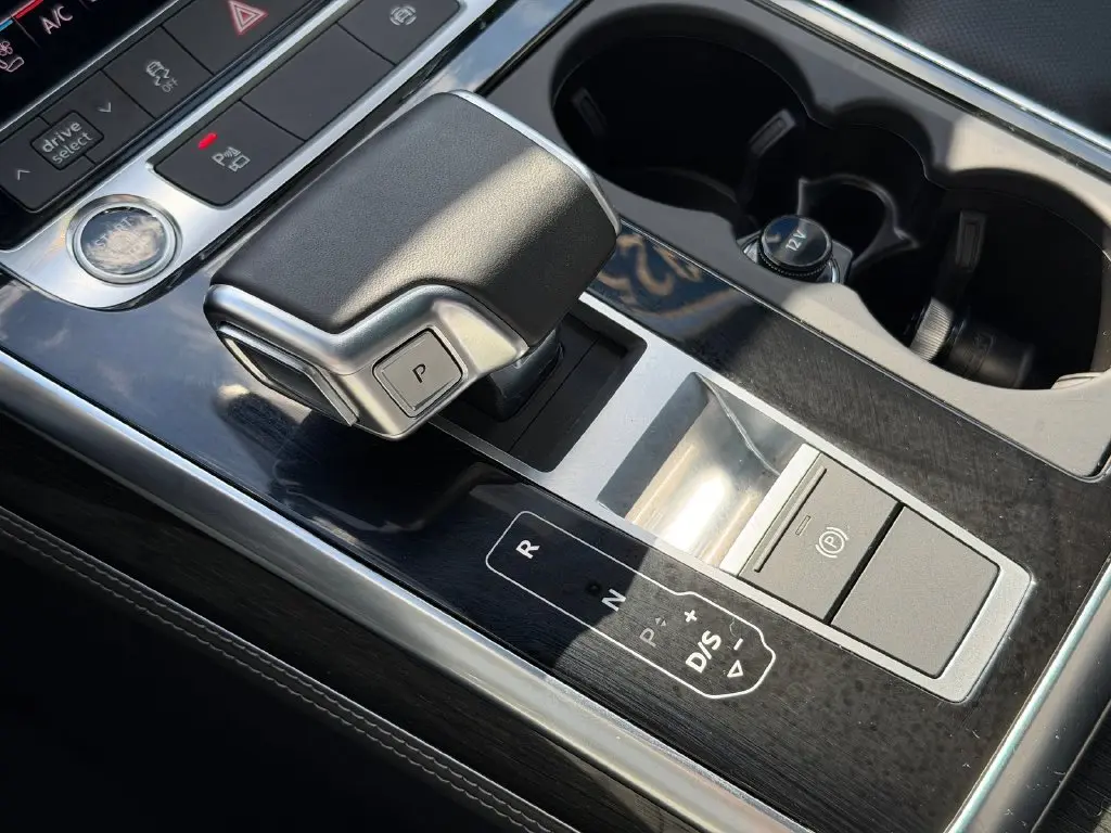2025 Audi Q7 - $45,217