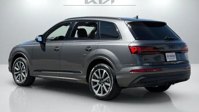 2023 Audi Q7 quattro Premium Plus 45 TFSI