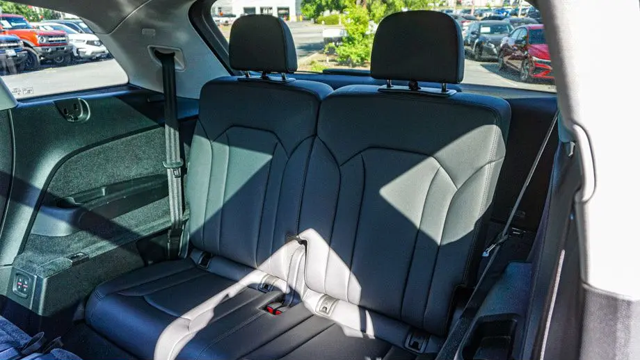 2024 Audi Q7 quattro Premium Plus 45 TFSI