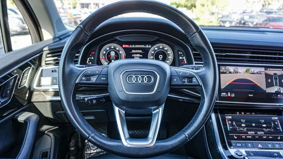 2024 Audi Q7 quattro Premium Plus 45 TFSI