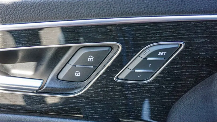 2024 Audi Q7 quattro Premium Plus 45 TFSI