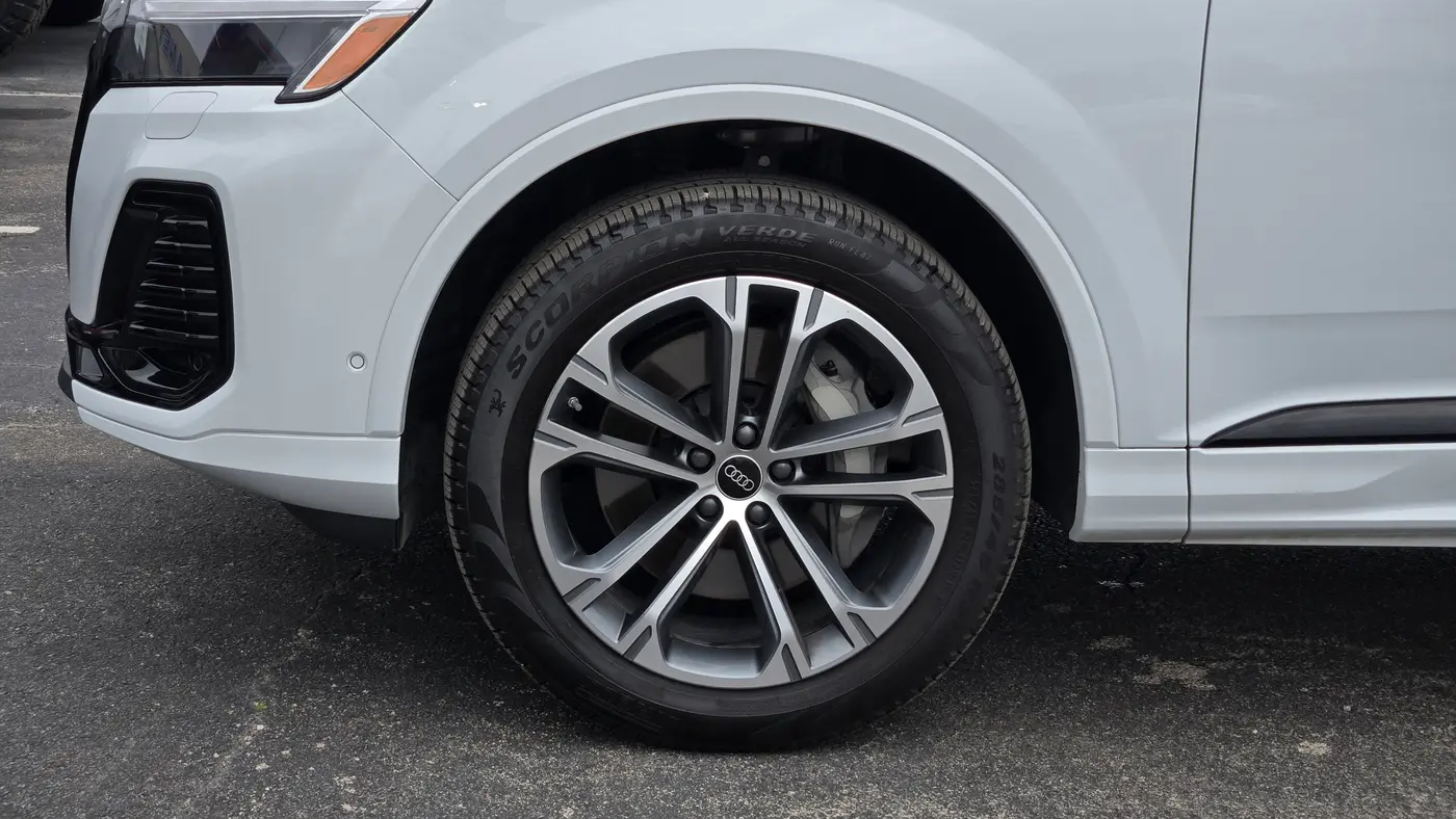 2026 Audi Q7 quattro Premium Plus 45 TFSI