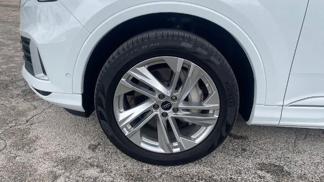 2023 Audi Q7 quattro Premium Plus 45 TFSI