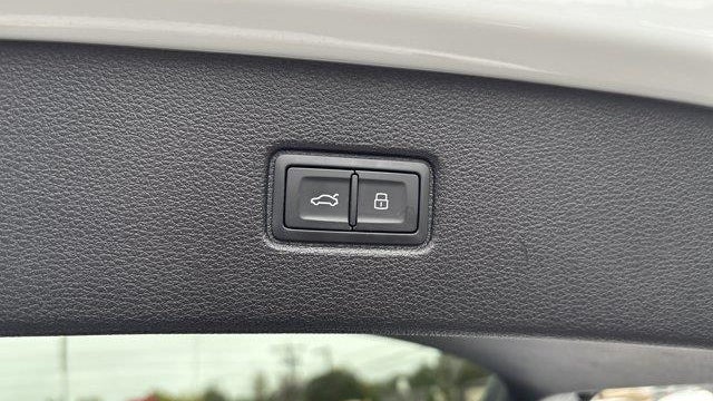 2023 Audi Q7 quattro Premium Plus 45 TFSI
