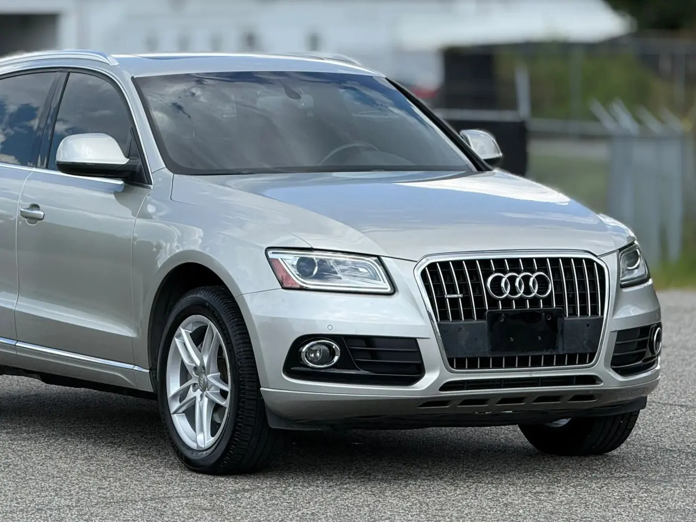2015 Audi Q5 - $9,950
