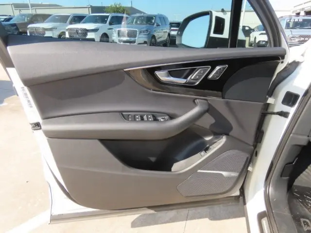 2017 Audi Q7 - $14,911