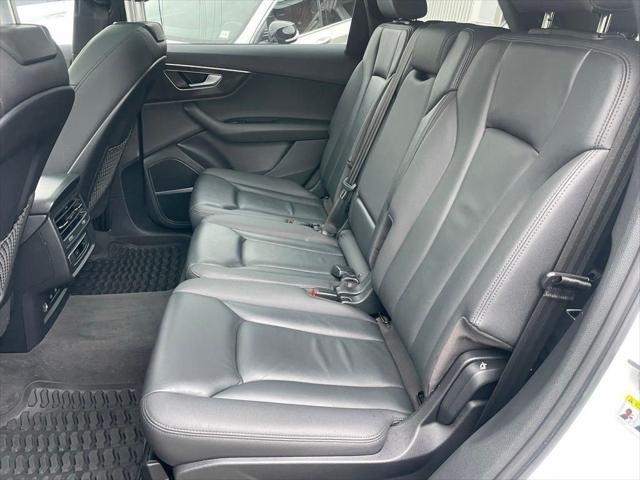 2021 Audi Q7 - $21,156