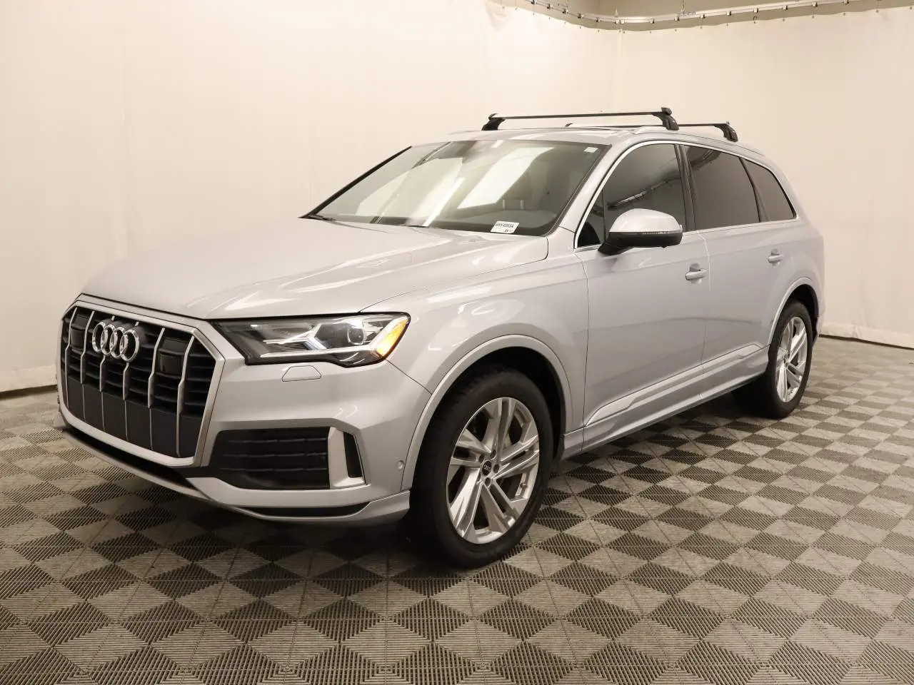 2022 Audi Q7 - $22,151