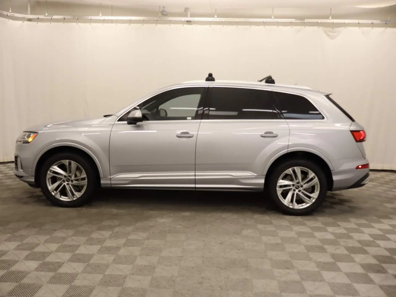 2022 Audi Q7 - $22,151