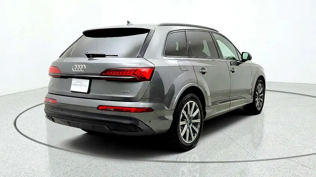 2022 Audi Q7 - $23,995