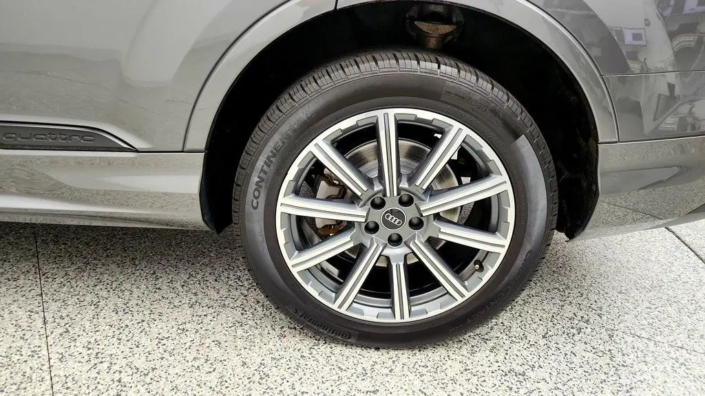 2022 Audi Q7 - $23,995
