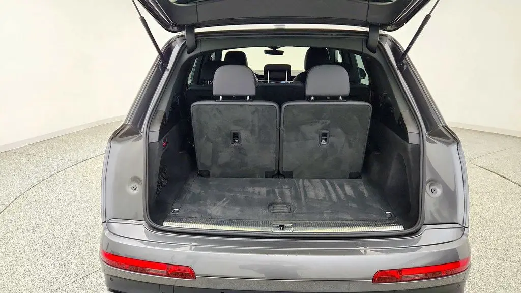 2022 Audi Q7 - $23,995