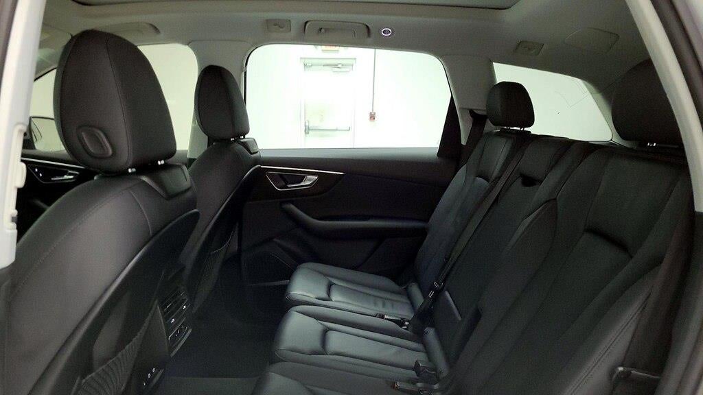 2022 Audi Q7 quattro Premium Plus 45 TFSI