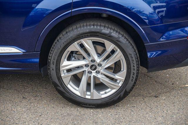 2022 Audi Q7 - $29,879