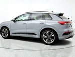 2024 Q4 e-tron Thumbnail 7