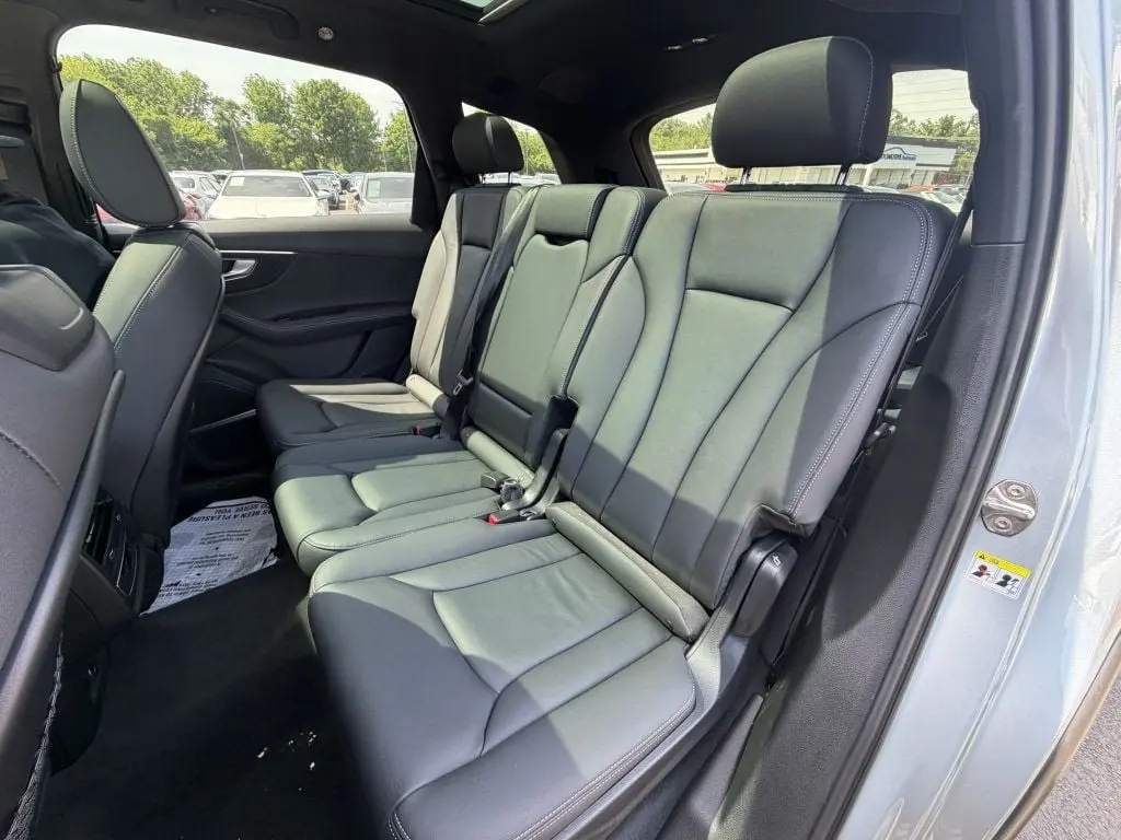 2025 Audi Q7 - $47,995