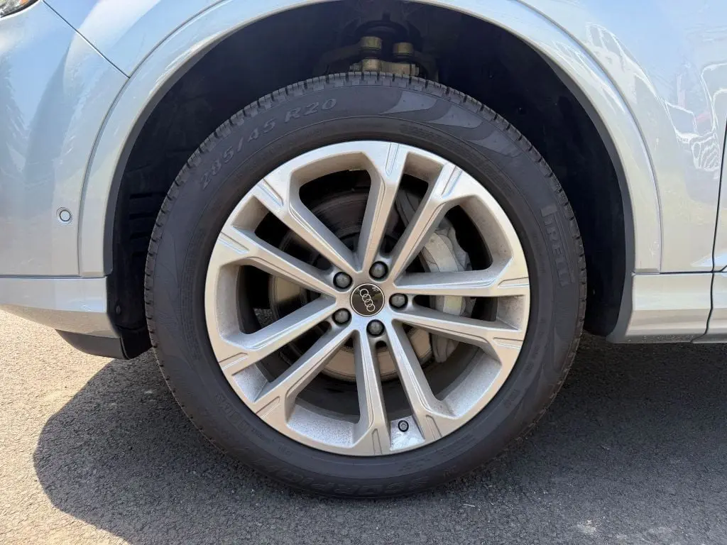 2025 Audi Q7 - $47,995