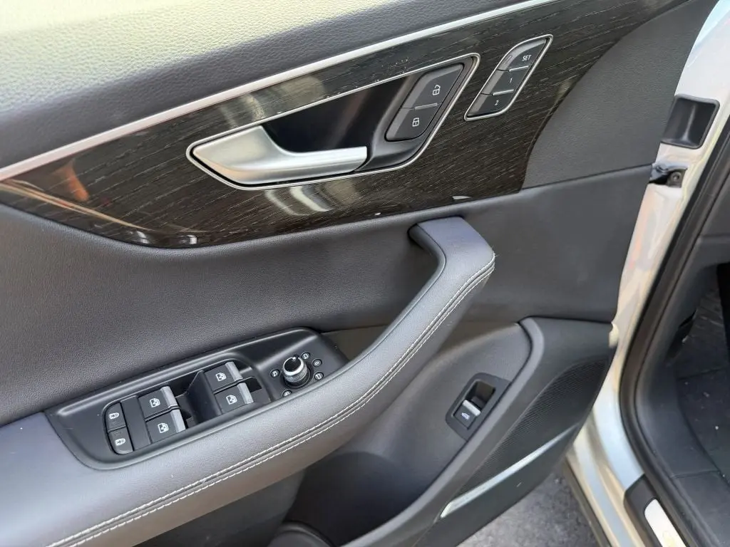 2025 Audi Q7 - $47,995