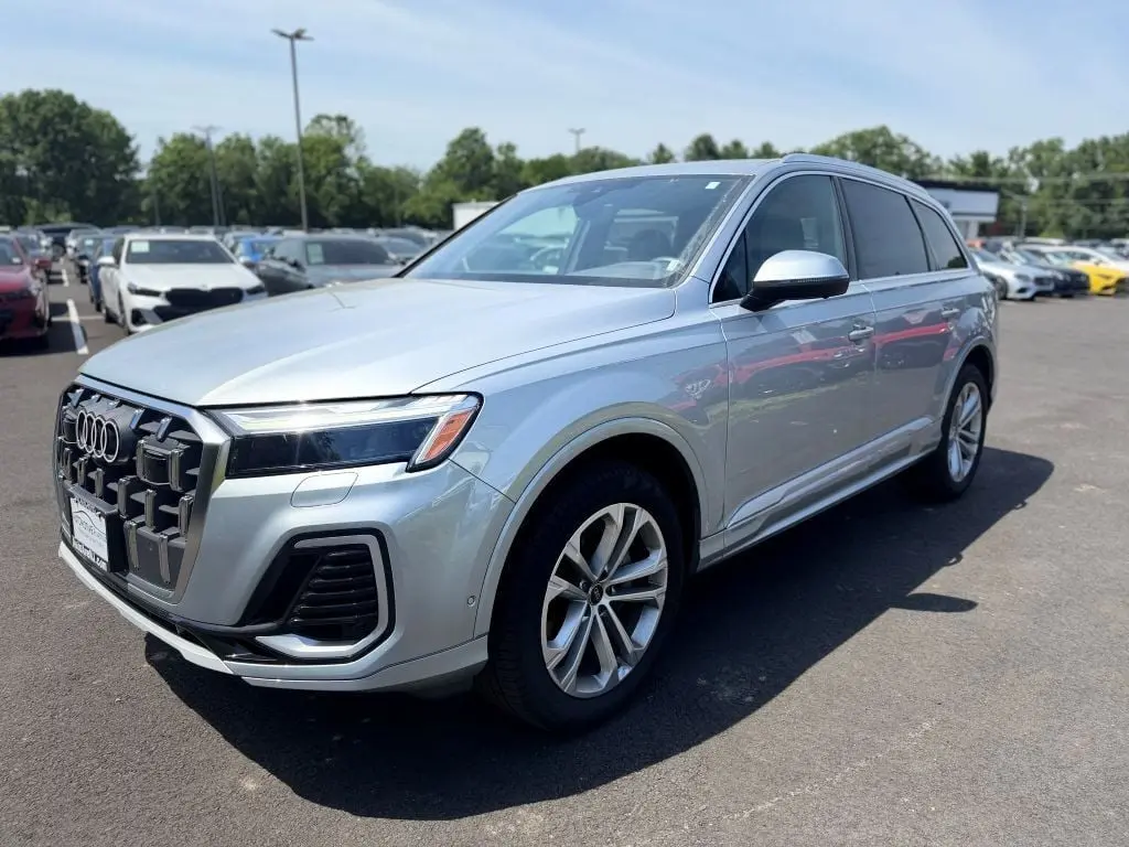 2025 Audi Q7 - $47,995