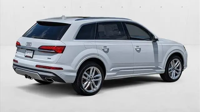 2025 Audi Q7 quattro Premium Plus 55 TFSI