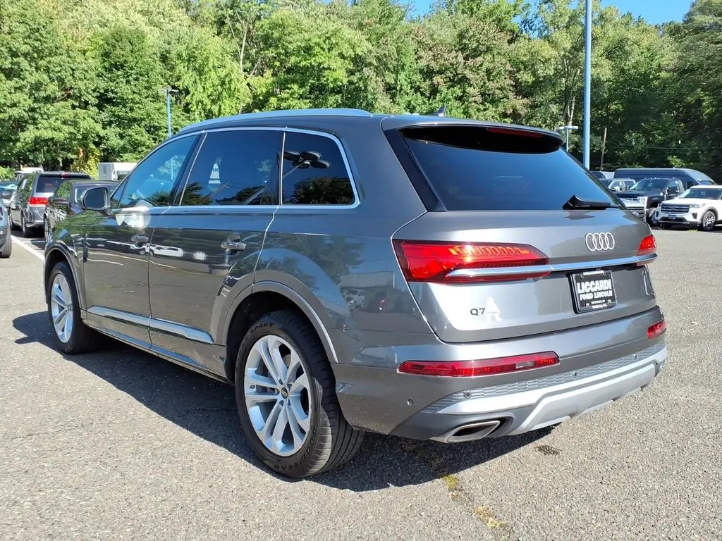 2025 Audi Q7 - $39,890