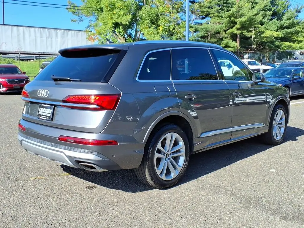 2025 Audi Q7 - $39,890