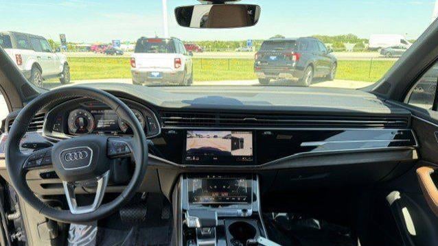 2025 Audi Q7 quattro Premium Plus 55 TFSI