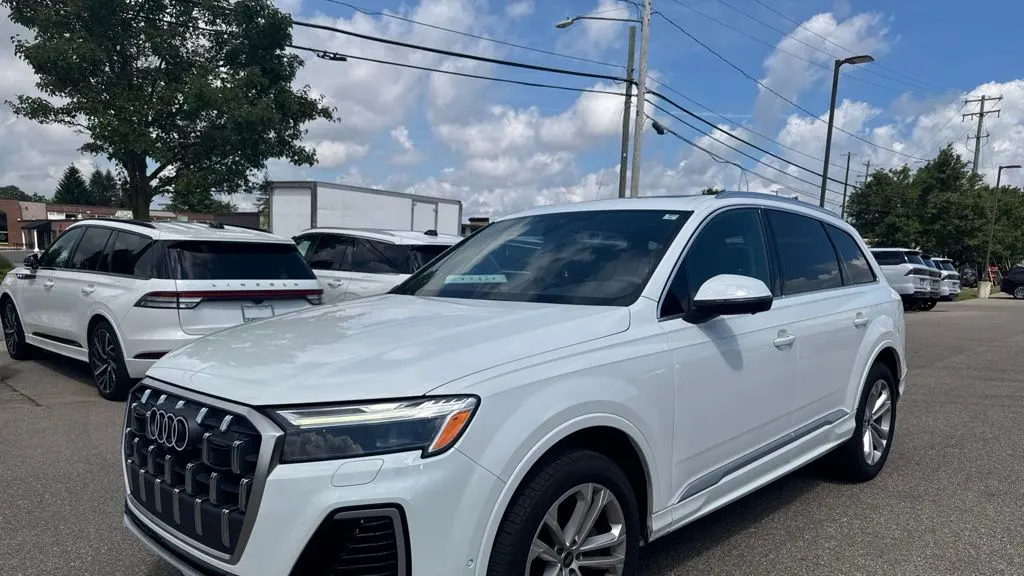 Preowned 2025 Audi Q7 quattro Premium Plus 55 TFSI for Sale