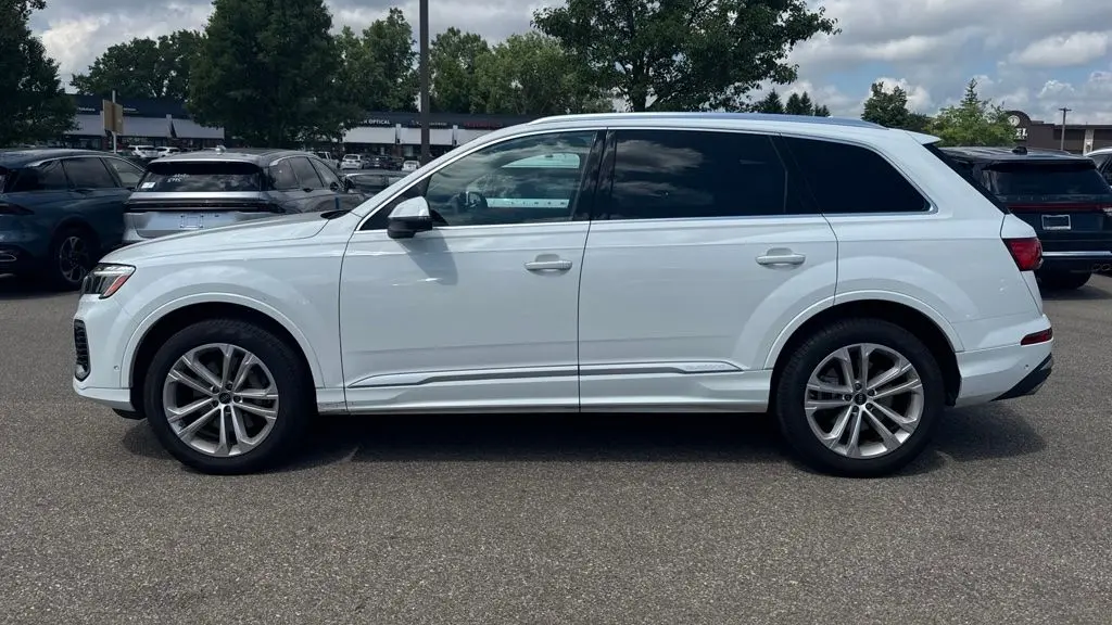 2025 Audi Q7 quattro Premium Plus 55 TFSI