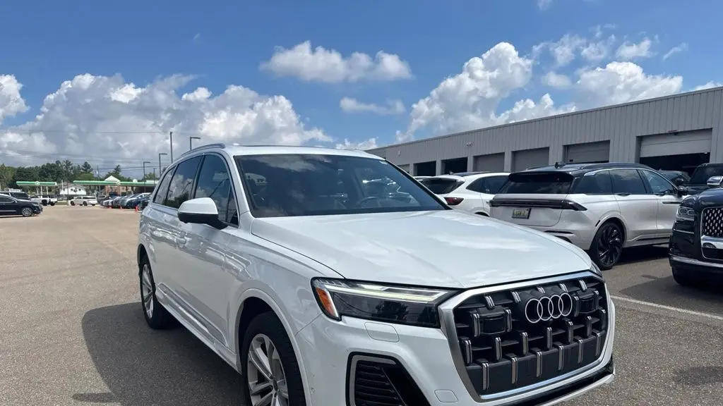 2025 Audi Q7 quattro Premium Plus 55 TFSI