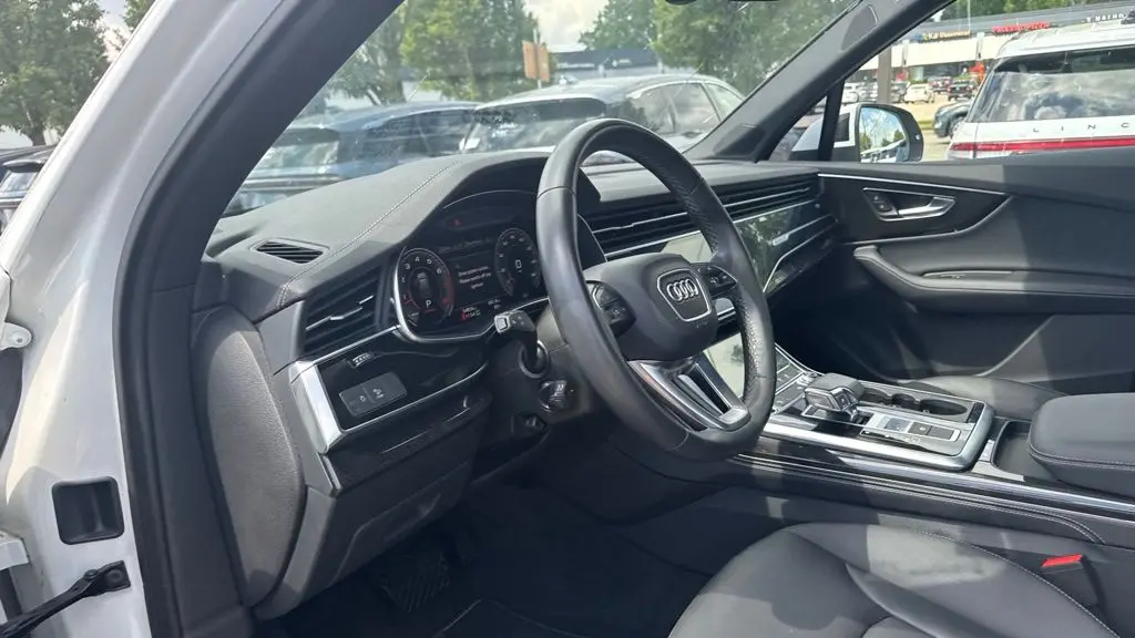 2025 Audi Q7 quattro Premium Plus 55 TFSI