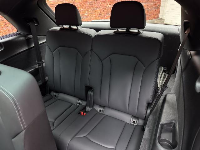 2025 Audi Q7 - $39,010