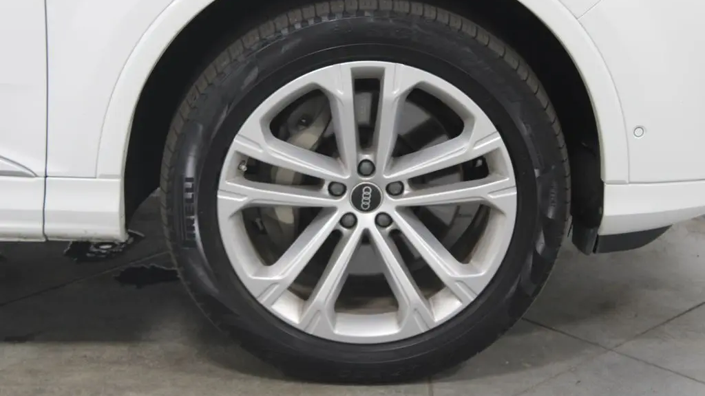 2025 Audi Q7 quattro Premium Plus 55 TFSI