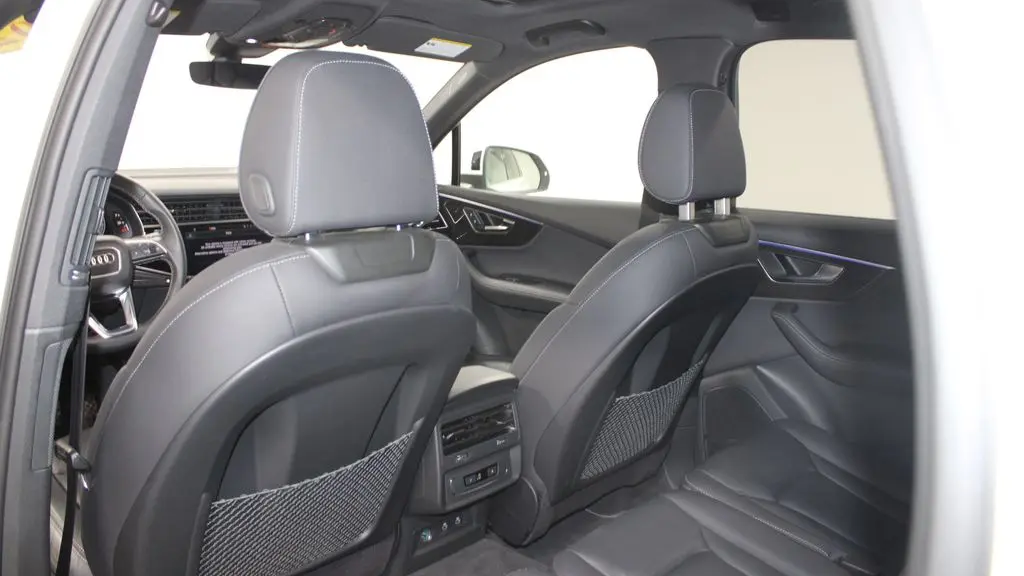 2025 Audi Q7 quattro Premium Plus 55 TFSI