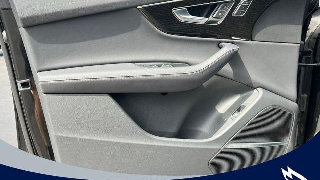 2025 Audi Q7 quattro Premium Plus 55 TFSI