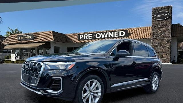 2025 Audi Q7 quattro Premium Plus 55 TFSI