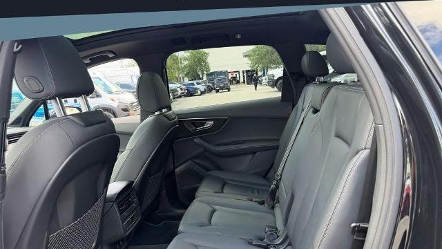2025 Audi Q7 quattro Premium Plus 55 TFSI