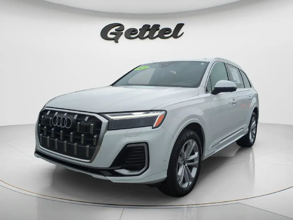 2025 Audi Q7 - $34,038