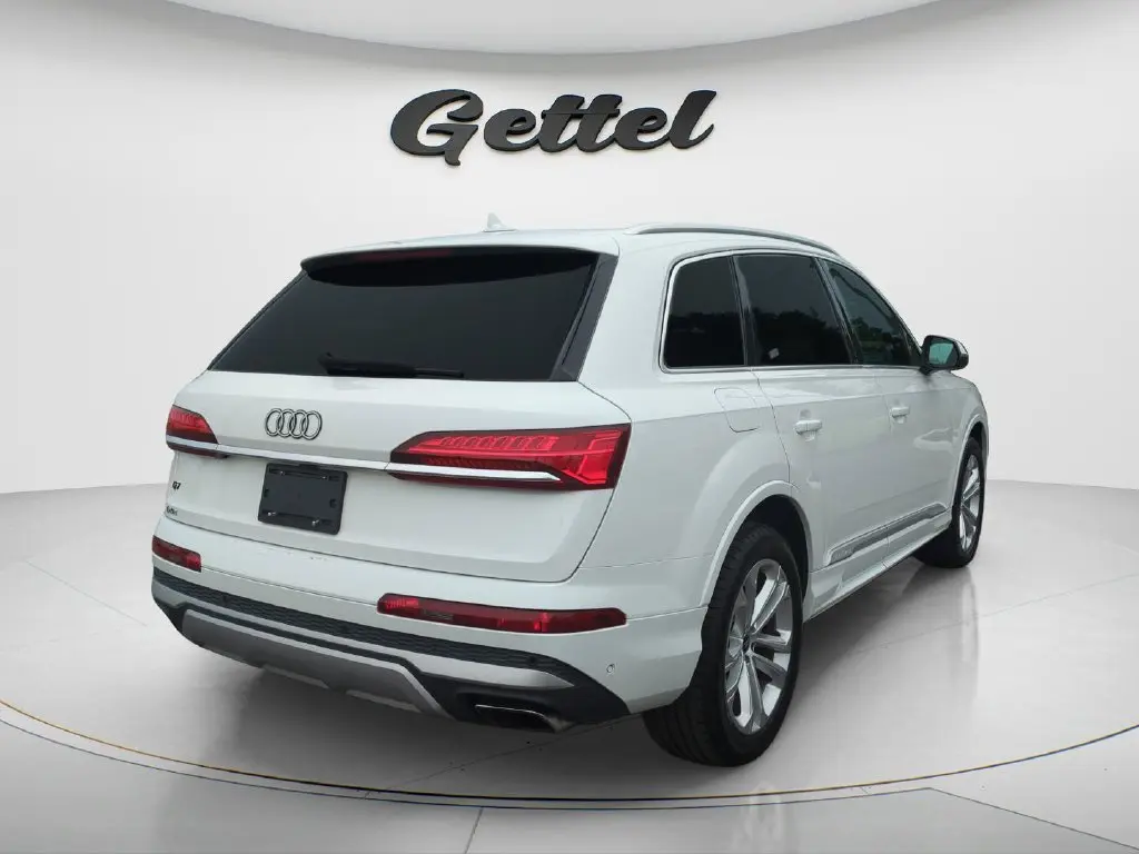 2025 Audi Q7 - $34,038